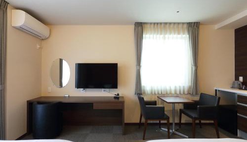 Corner Deluxe Room