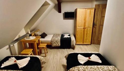 Triple Room with Private Bathroom