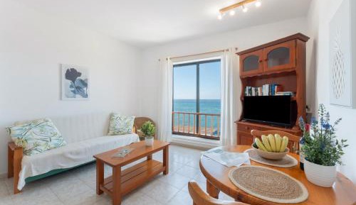 Superior One-Bedroom Apartment