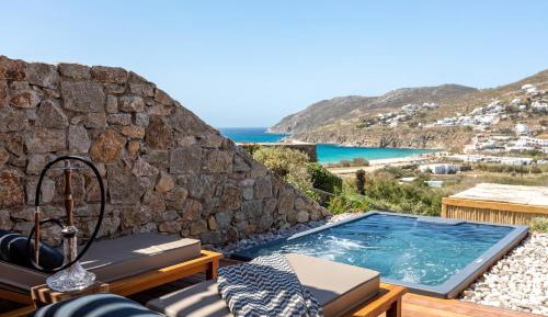 Deluxe Suite with Private Jacuzzi & Sea View