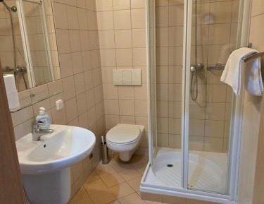 Basic Triple Room