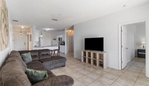 Five-Bedroom Holiday Home