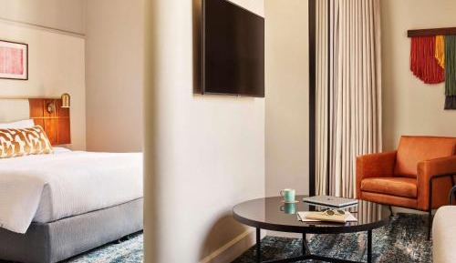 Platinum King Room