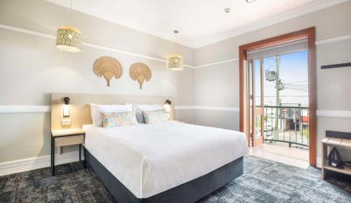 Queen Room with Balcony