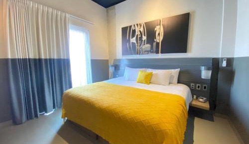 Superior King Room