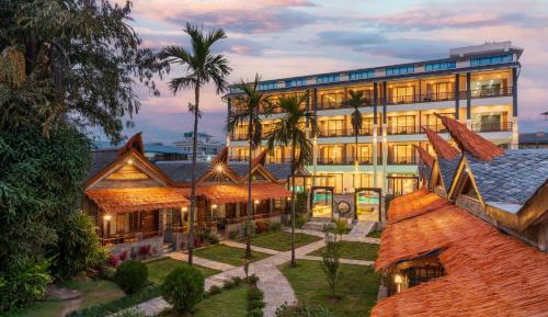 Private Hut - 15% off on Food and Beverage