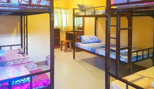 Mixed Dormitory Room