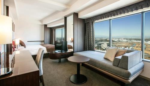 High Floor - Deluxe King Room (38th Floor) - Smoking
