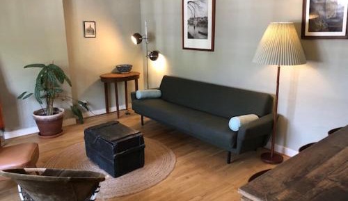 One-Bedroom Apartment with Terrace