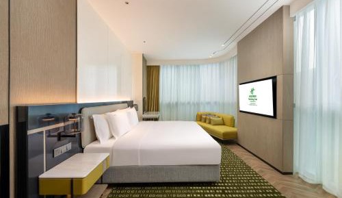 One-Bedroom King Suite