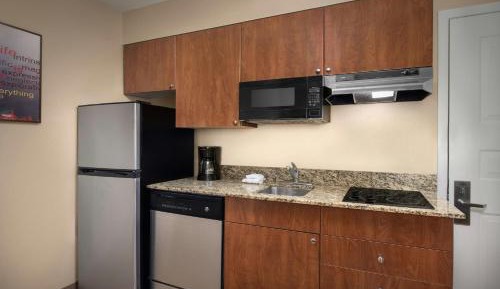 Queen Suite with Sofa Bed and Mobility Accessible Roll-In Shower