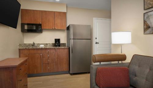 Queen Suite and Sofa Bed