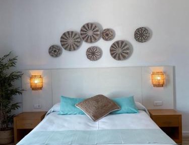 Deluxe Double or Twin Room with Sea View
