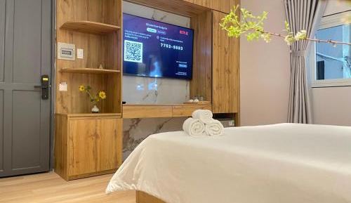 Deluxe King Room