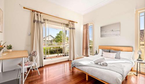 Double Room with Shared Bathroom