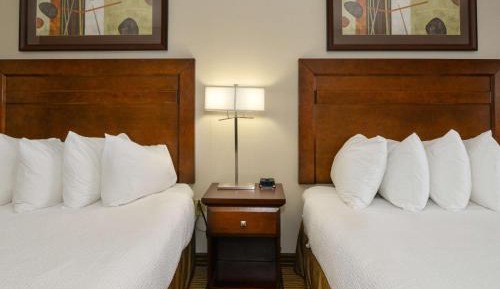 Standard Queen Room with Two Queen Beds