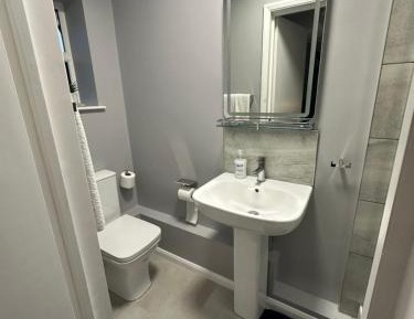 Twin Room with Private Bathroom