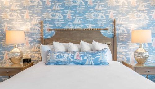 Oceanview Eden King Apartment (Accessible)
