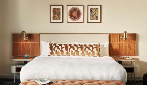 Headliner Suite