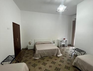 Quadruple Room with Private Bathroom
