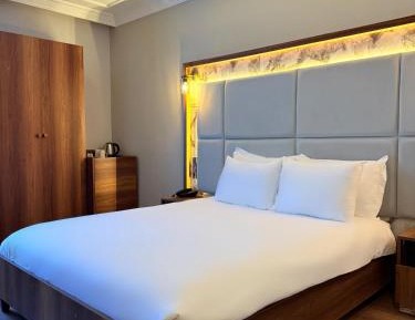 Standard King Room