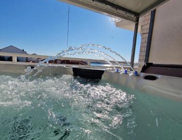 Three-Bedroom Deluxe Apartment