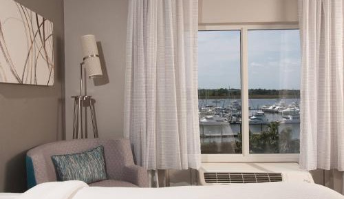 Queen Room with Two Queen Beds - River View