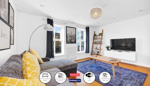 Three-Bedroom Townhouse