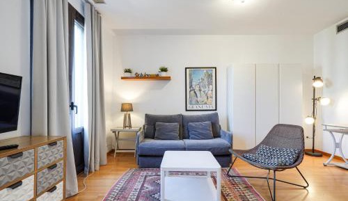 Apartment with Balcony