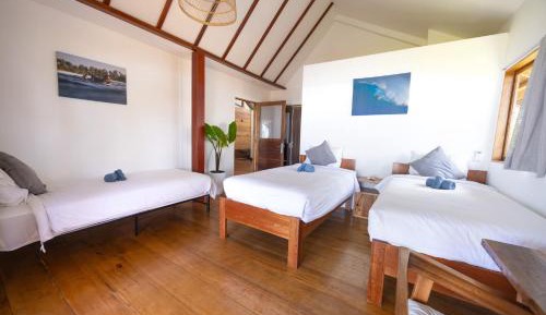Triple Room with Sea View