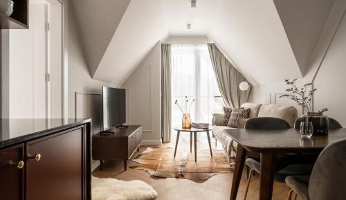One-Bedroom Apartment with Balcony and Mountain View  