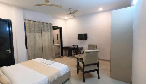 Deluxe Double Room with Balcony