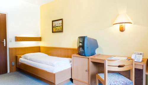 Classic Single Room