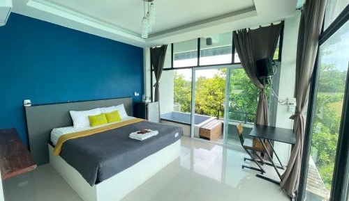 Deluxe Double Room with Bath