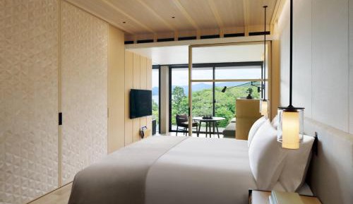 Lake Chuzenji View, Guest room, 1 King, Balcony