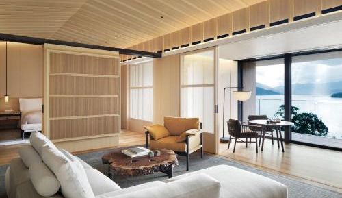 Lake Chuzenji View, Suite, 1 King, Sofa bed, Balcony