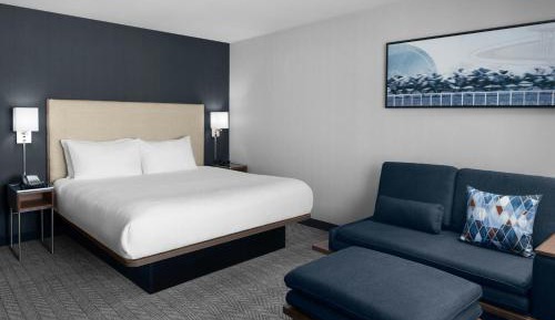King Room with Sofa Bed