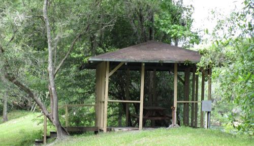Bungalow - Water Front 