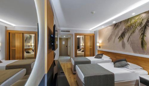 Standard Double or Twin Room with Sea View
