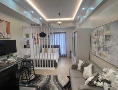 Studio Apartment with Queen Bed
