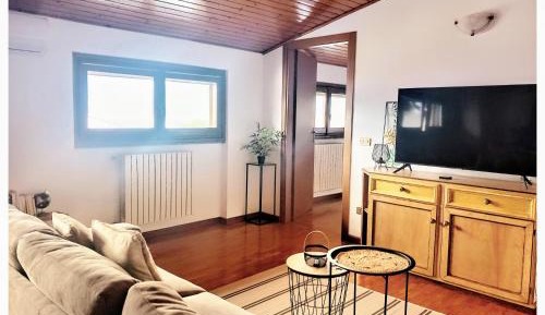 Apartment with Lake View