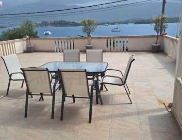 Two-Bedroom Apartment with Terrace and Sea View (4 Adults)
