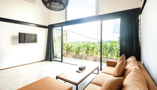 Studio Apartment