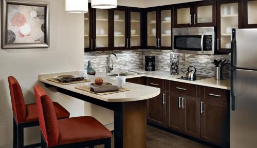 One-Bedroom King Suite with Hearing Accessible 