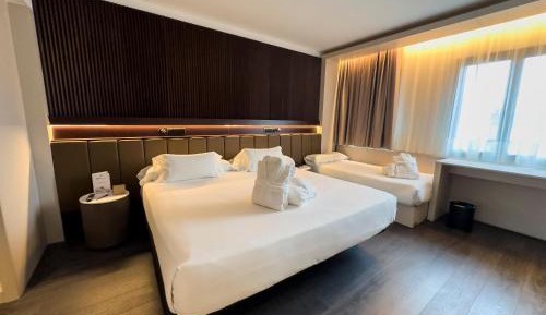 Twin Room with Extra Bed