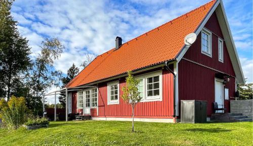 Five-Bedroom Holiday Home