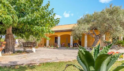 Three-Bedroom Vacation Home 