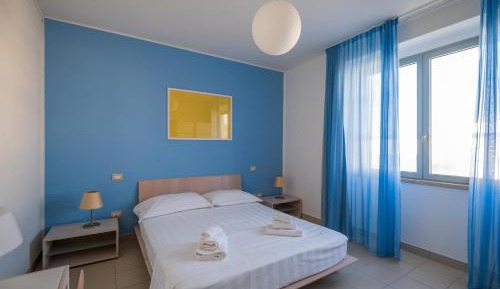 One-Bedroom Apartment with Terrace