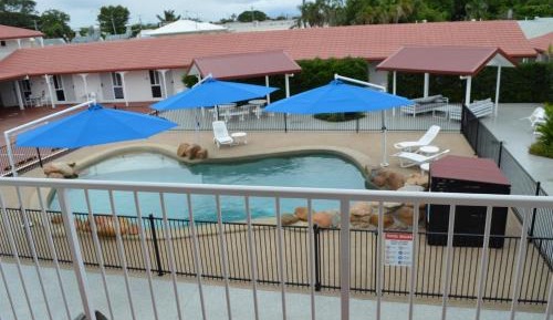 King Suite with Pool View
