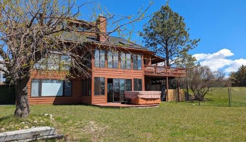 Five-Bedroom Holiday Home